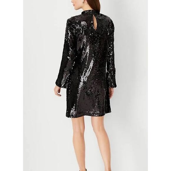 Ann Taylor Black Holiday Party Shimmer Sequined Bell Sleeve Shift Dress Size 2 - Picture 2 of 10